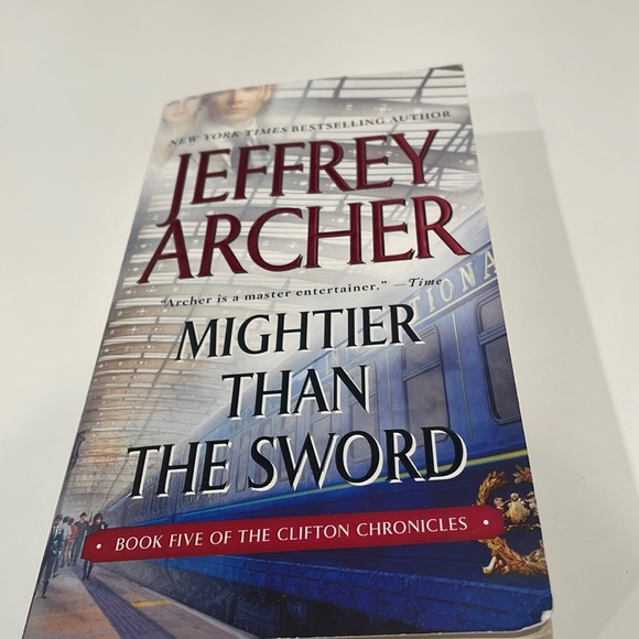 Jeffrey Archer: Mightier Than The Sword. Paperback. GUC - Picture 3 of 3